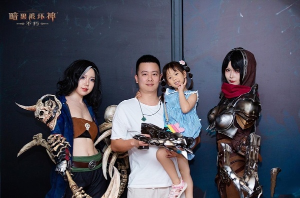 热辣狂欢情谊无价，《暗黑破坏神：不朽》成都玩家聚会完美谢幕